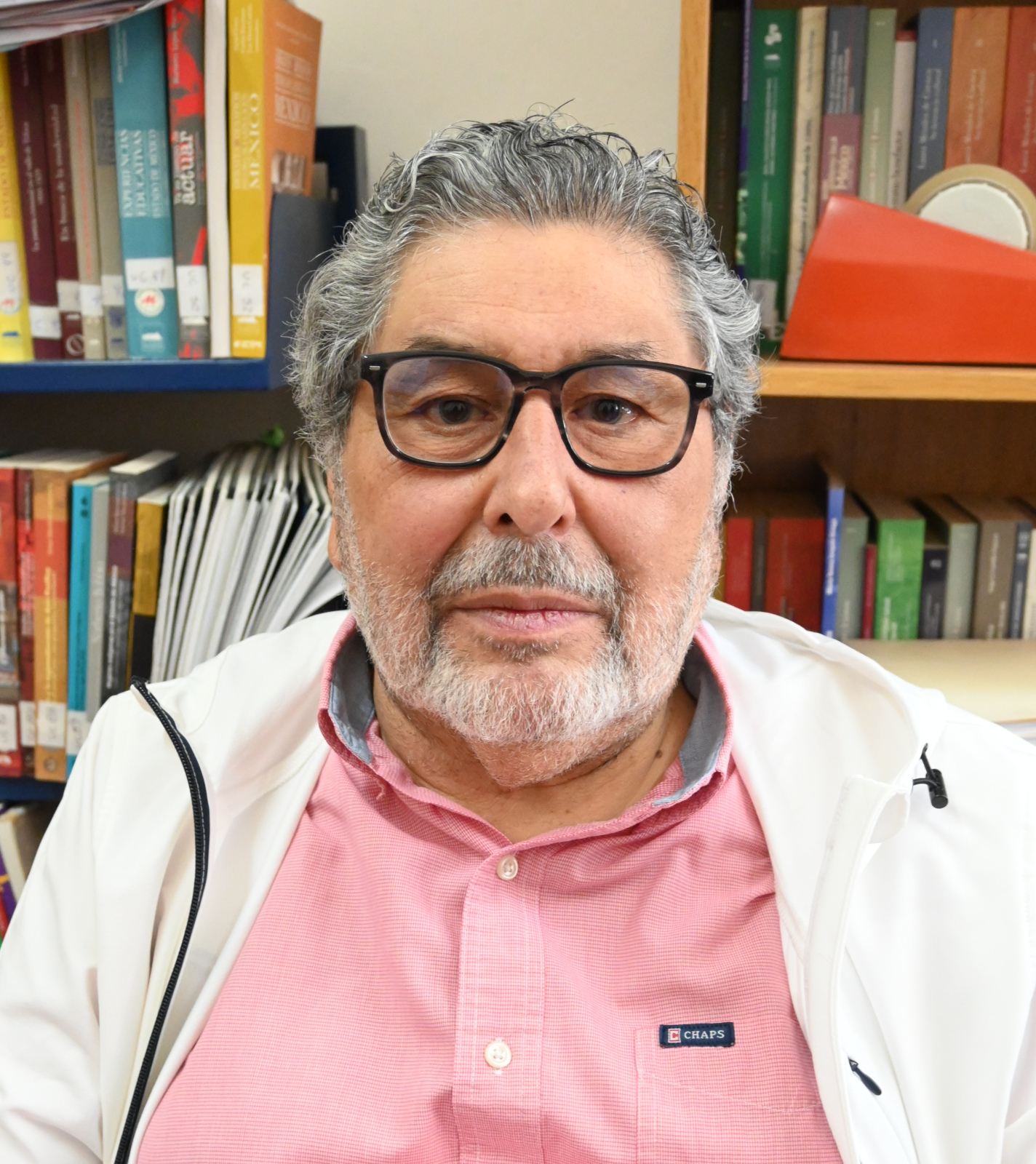 Millán Valenzuela, Henio Gonzalo