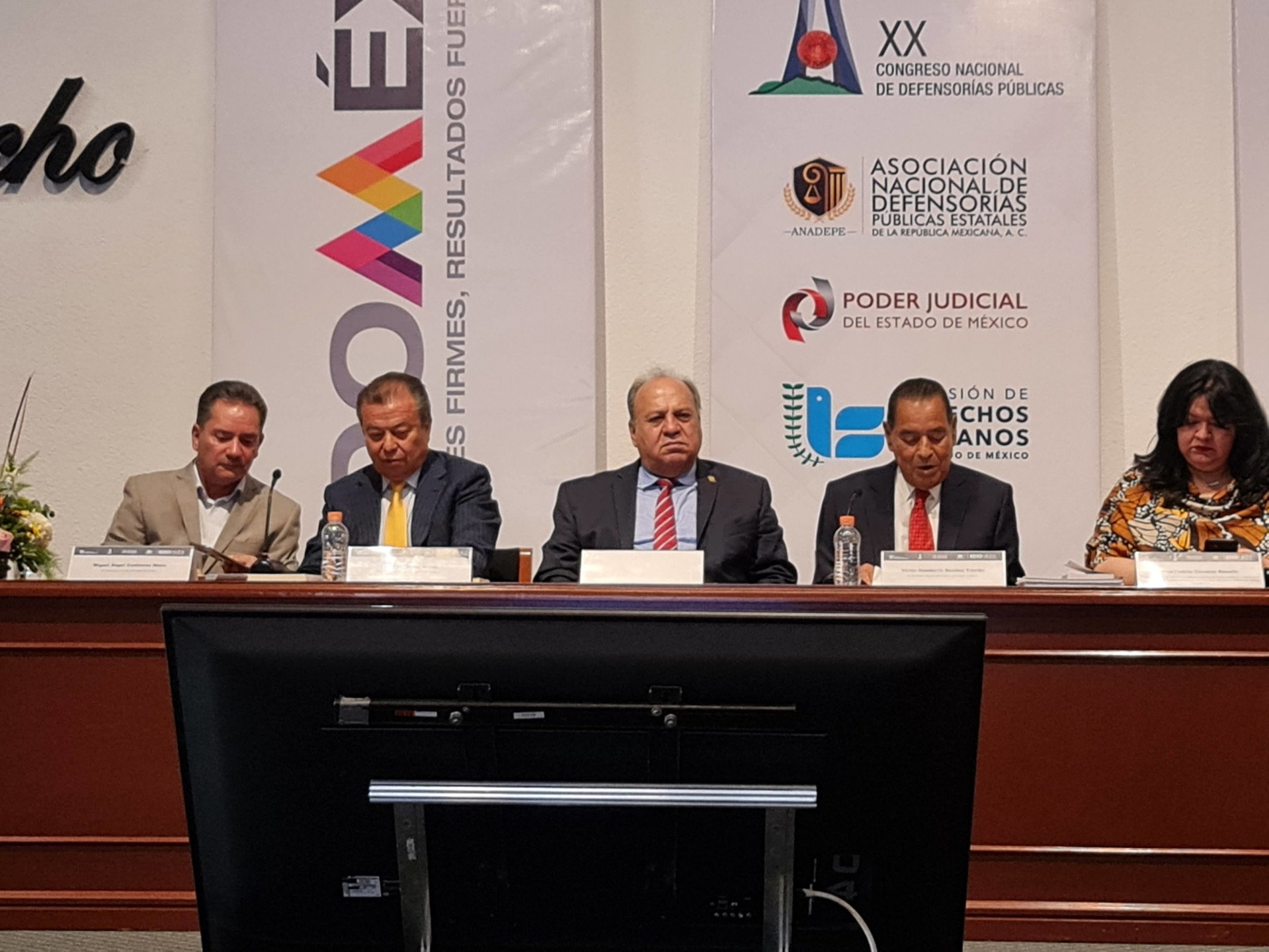 Hay que sostener y respetar a los organismos constitucionales autónomos: César Camacho